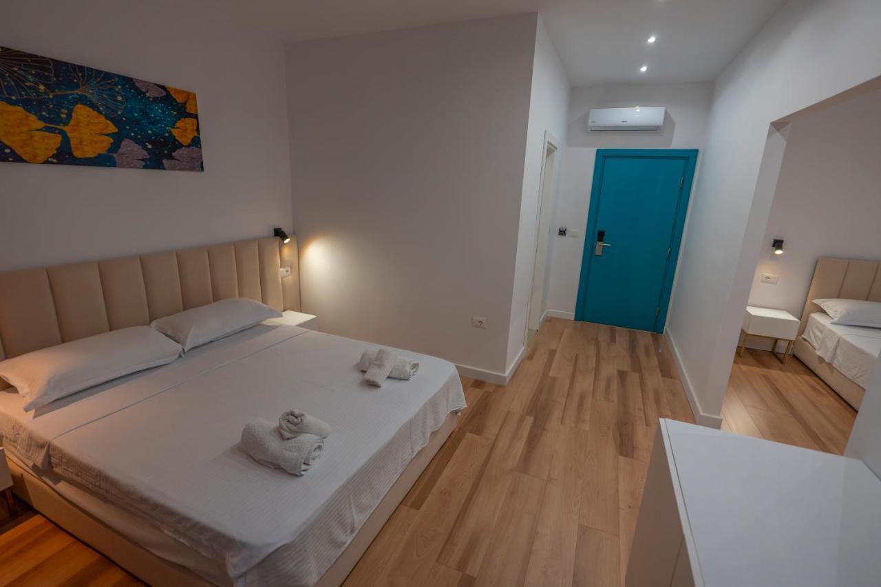 Arnil Hotel Velipoje