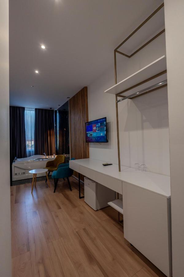 Hotel Arnil 4*